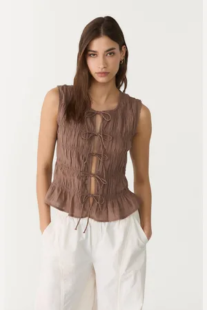Stradivarius Top froncé à lacets S