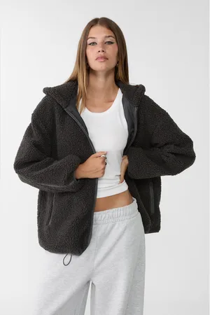 Stradivarius Blouson à capuche effet mouton synthétique M