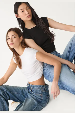 Stradivarius Lot de 2 T-shirts cropped basiques près du corps L