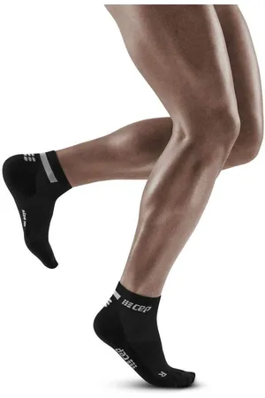 CEP Compression Chaussettes de compression courtes the run V4