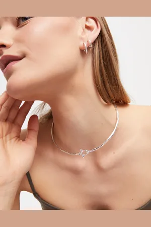 UNO de 50 Collier rigide avec fermoir frontal double plaqué argent avec topaze blanc