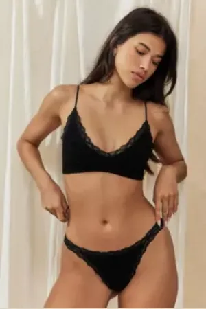 Out From Under Tanga en dentelle en