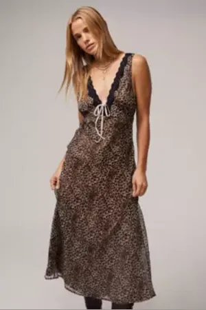 Light Before Dark Robe mi-longue imprimé léopard Kirsten en