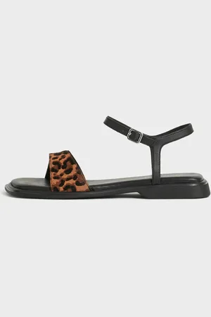 Vagabond Izzy - Femme Hair-on-leather