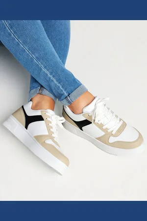 Yours Tennis Blanches & Crèmes À Lacets Pieds Larges E
